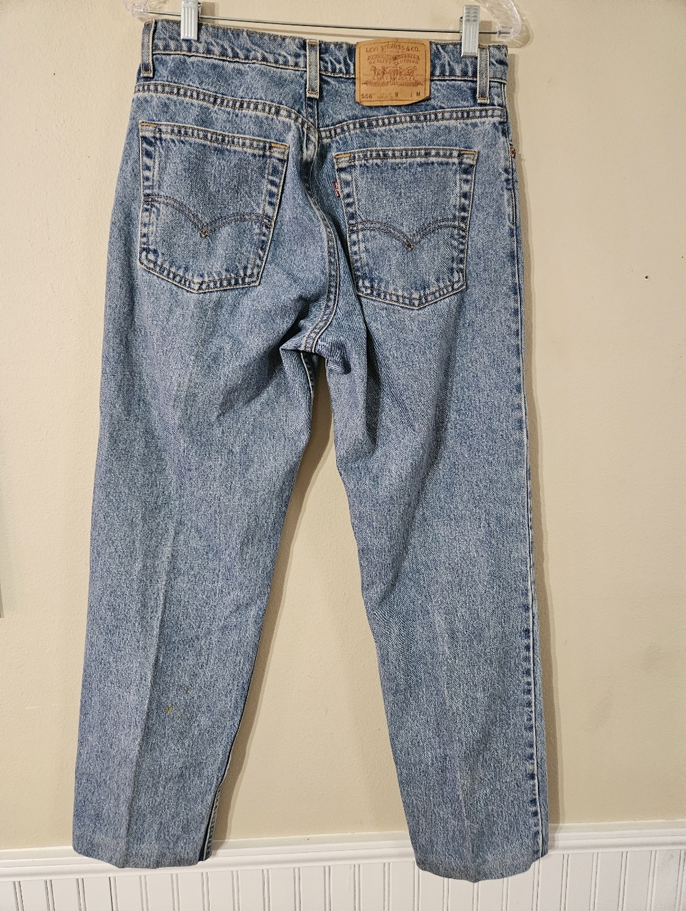 VTG 1996 Levi's 556 Guys Fit Straight Leg Jeans Size 10 - Picture 2 of 9
